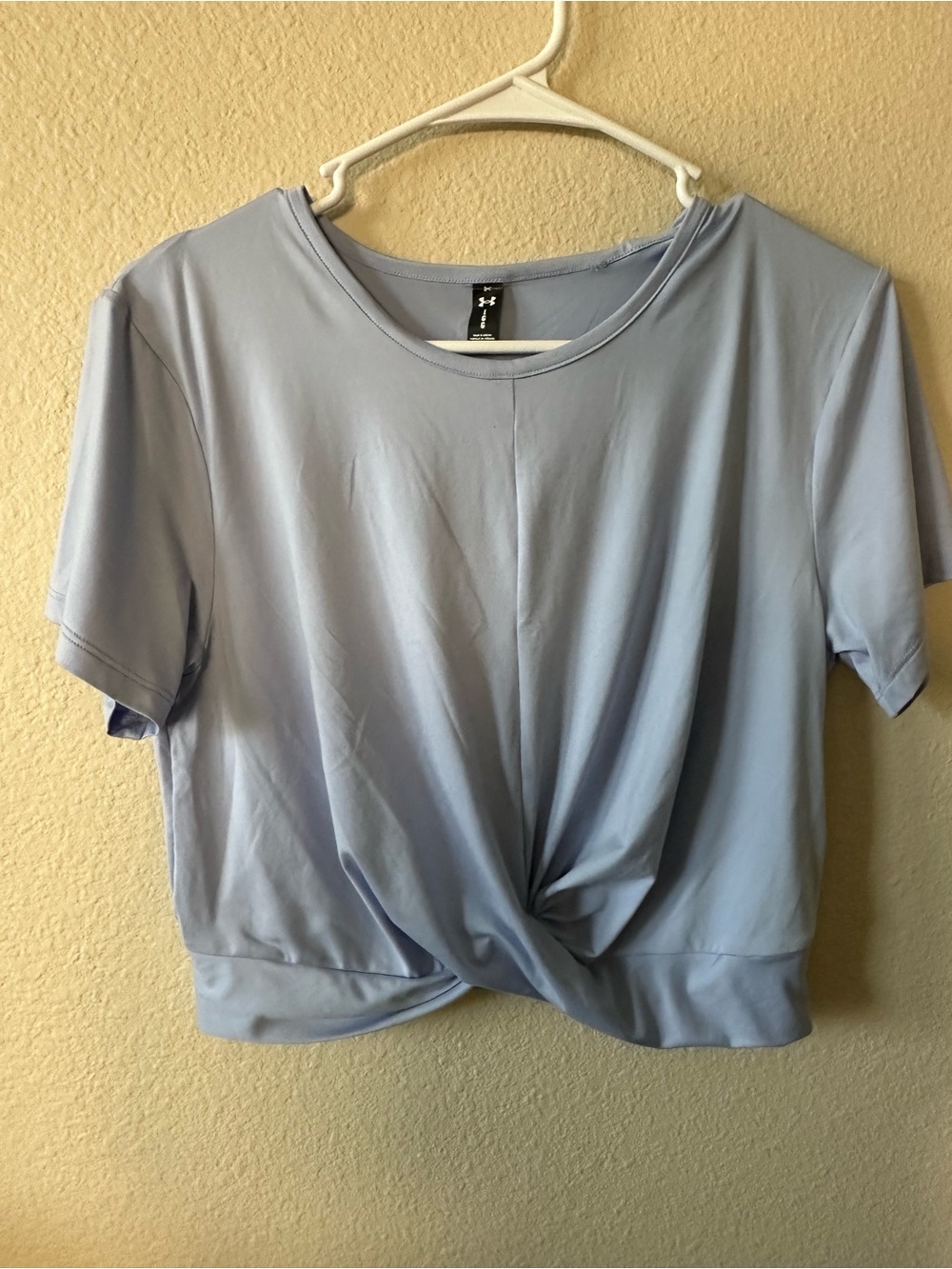 Under Armour Pale Blue Twist-Front Short Sleeve Tee size L/NWT 1450